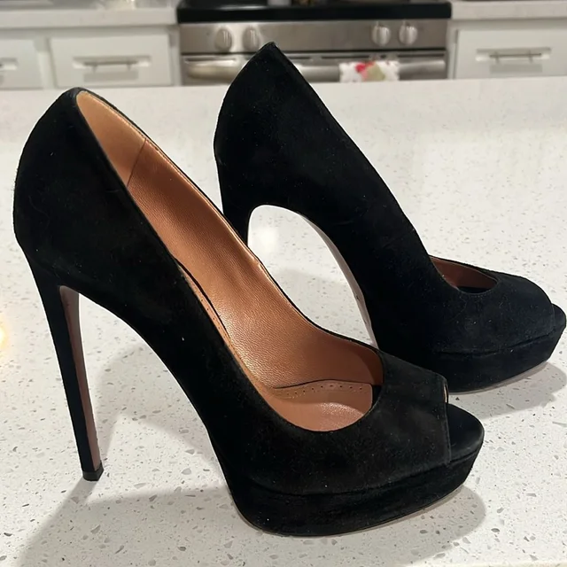 Alaïa Black Suede Heels Size 37 Gorgeous Heels in black|red|brown Suede from Poshmark