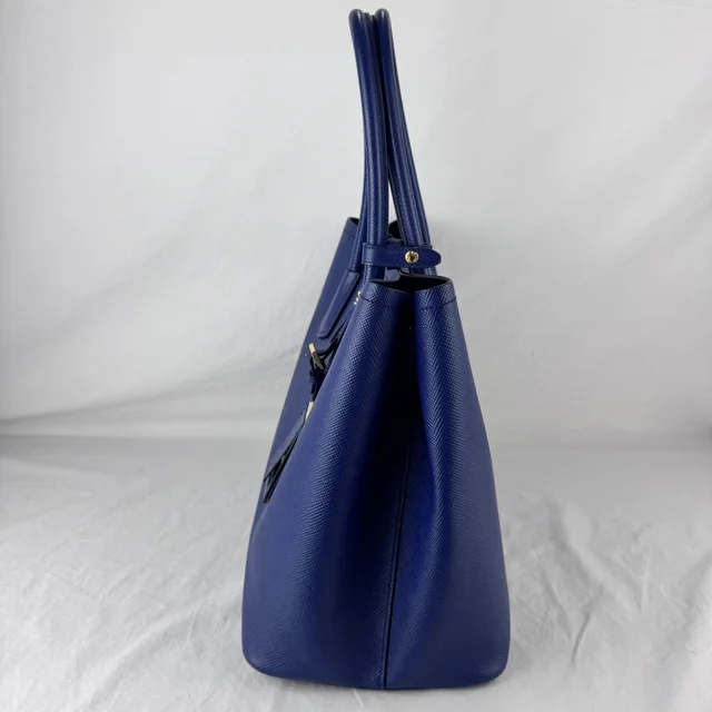 Prada Saffiano Cuir Double Medium Tote Bag in Metal, Saffiano, Saffiano Leather from Reowned, photo 3 of 11