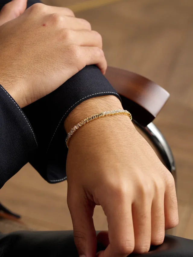 SUZANNE KALAN ID Mini 18-Karat Gold Diamond Tennis Bracelet $20,900 40% off $12,540 in Metallic, photo 2 of 2 from MR PORTER
