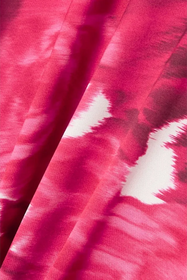 Valentino Garavani Floral-print duchesse-satin midi skirt in Crimson, photo 5 of 5 from THE OUTNET