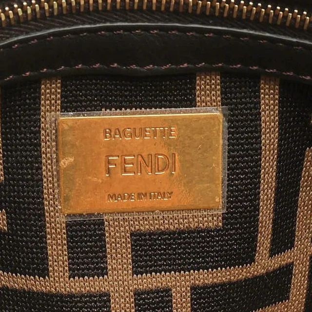 Fendi Raffia Baguette Bag in Raffia from A Retro Tale, photo 8 of 9