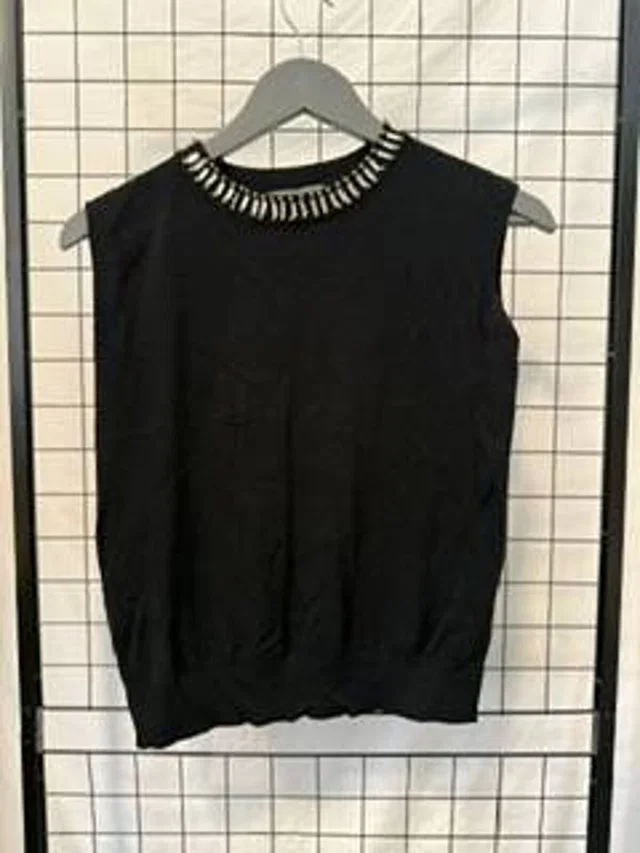 Alexander McQueen sleeveless knit jumper black Size: L in Black Cotton from Oxfam Online Shop