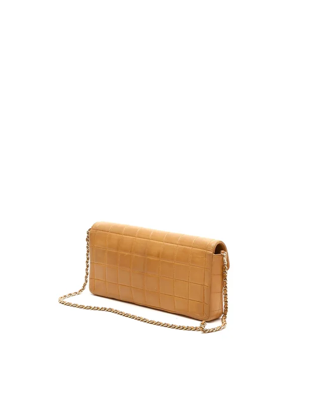 Chanel East West Chocolate Bar Flap Bag in Brown Leather from A Retro Tale, photo 3 of 11
