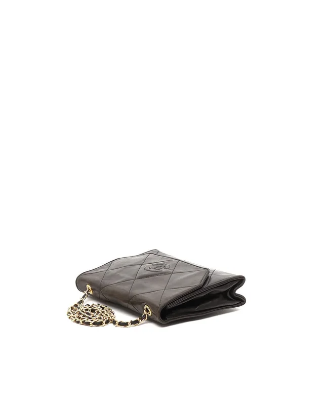 Chanel CC Diamond Single Flap Bag in Leather from A Retro Tale, photo 4 of 7