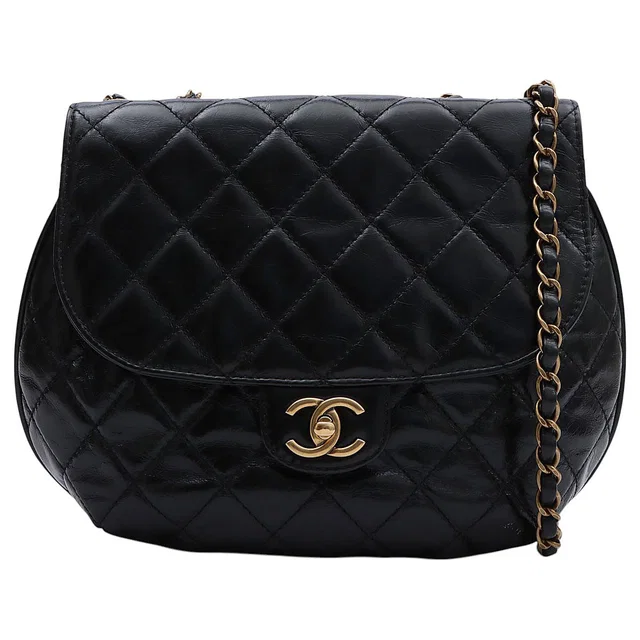 Chanel 2014 or so Matelasse Stitch CC Turnlock Chain Shoulder Bag Black in Black Calfskin from VINTAGE QOO TOKYO