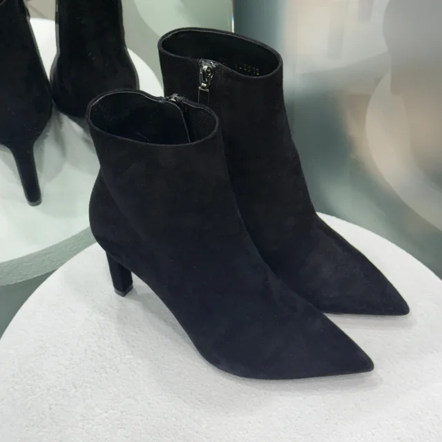Saint Laurent Ankle Boots Sz 36.5 in Suede from Revivre