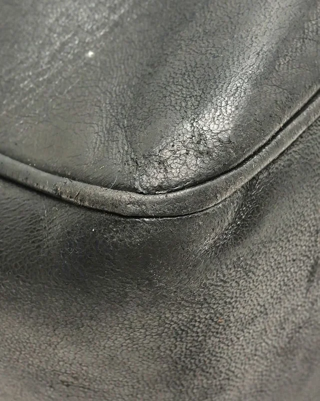 Chanel CC Studded Tote Bag in Leather from A Retro Tale, photo 6 of 10