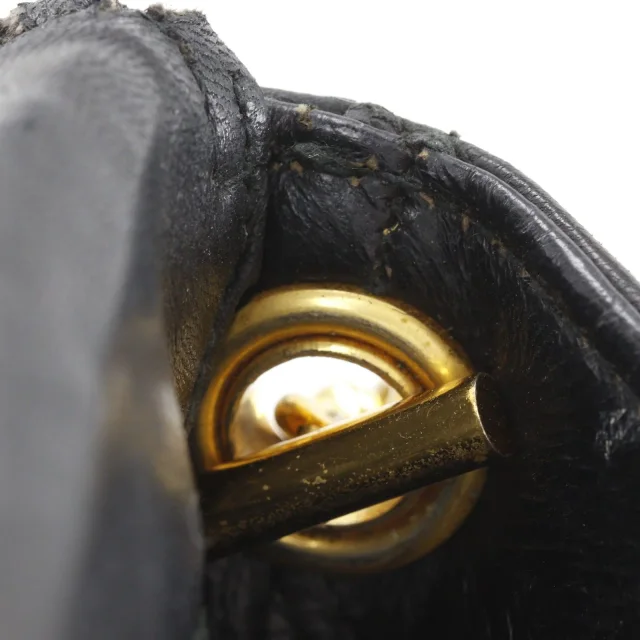 Chanel Matelasse Lambskin Shoulder Bag in Black Lambskin from LuxUness, photo 10 of 20