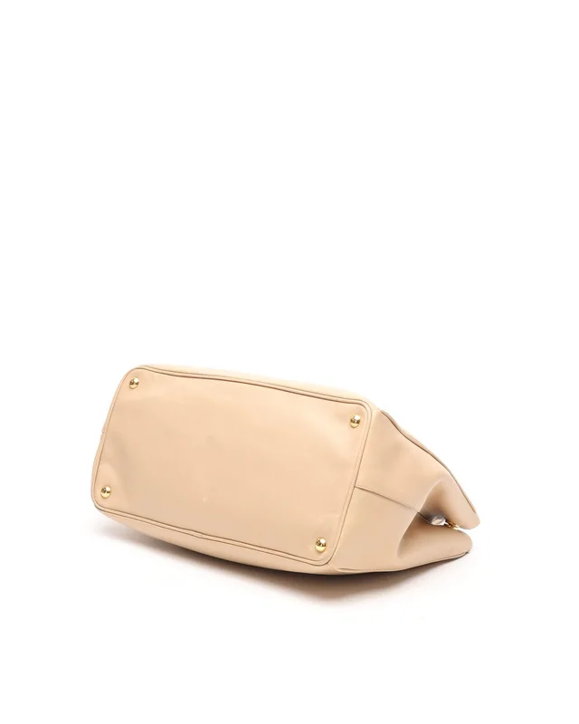 Prada Lux Galleria Saffiano Bag in Saffiano leather from A Retro Tale, photo 5 of 15