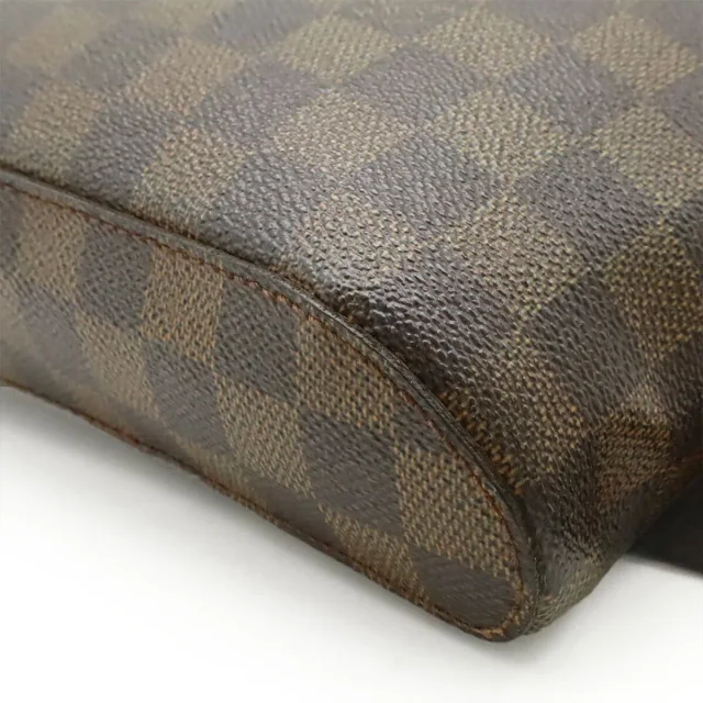 Louis Vuitton Damier Waist Bag in Brown Canvas from LuxUness, photo 3 of 9