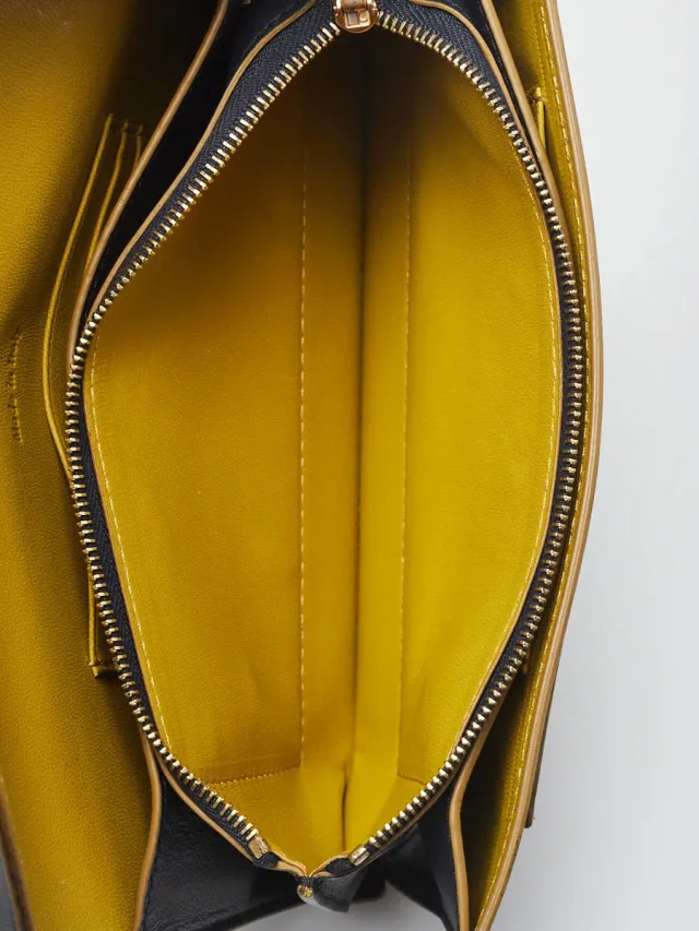 Celine Dark Blue Leather Envelope Pocket Wallet in Blue Leather from Yoogis, photo 6 of 8