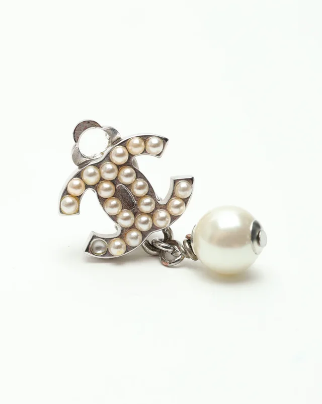 Chanel Coco Mark Rhinestone and Pearl Clip-on Earrings from A Retro Tale, photo 5 of 5