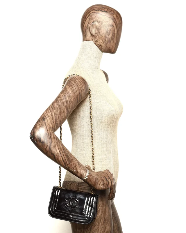 Chanel CC Full Flap Chain Bag in Patent leather from A Retro Tale, photo 10 of 10