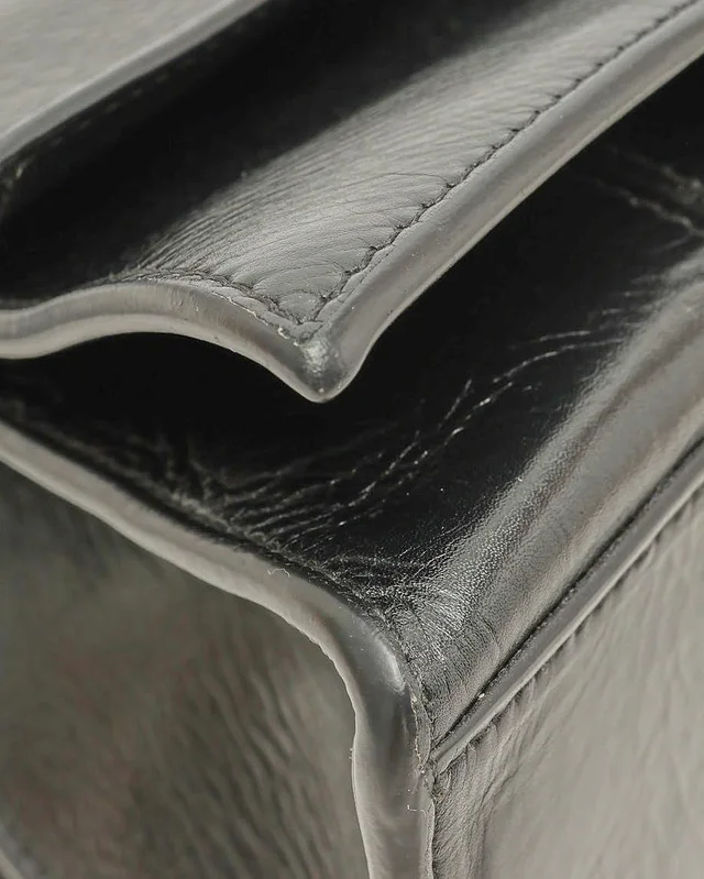 Balenciaga Crush Sling Leather Flap Bag in Leather from A Retro Tale, photo 6 of 8