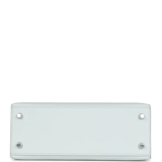 Hermès Kelly Sellier 25 Gris Platine Epsom Electrum Hardware in Grey Epsom leather from Madison Avenue Couture, photo 6 of 9