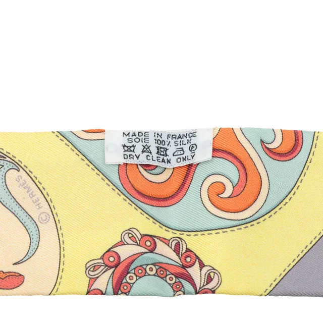 Gray Hermès Festival des Amazones Silk Twilly Scarf Scarves in Grey Silk from Designer Revival, photo 2 of 2