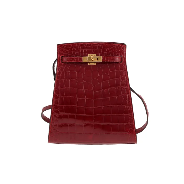 Hermès Kelly Sport shoulder bag in red alligator leather in Red Crocodile from Collector Square, photo 2 of 3