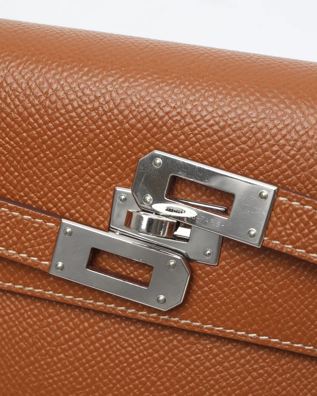 Hermès Epsom Kelly To Go Wallet in Epsom leather from A Retro Tale, photo 7 of 14