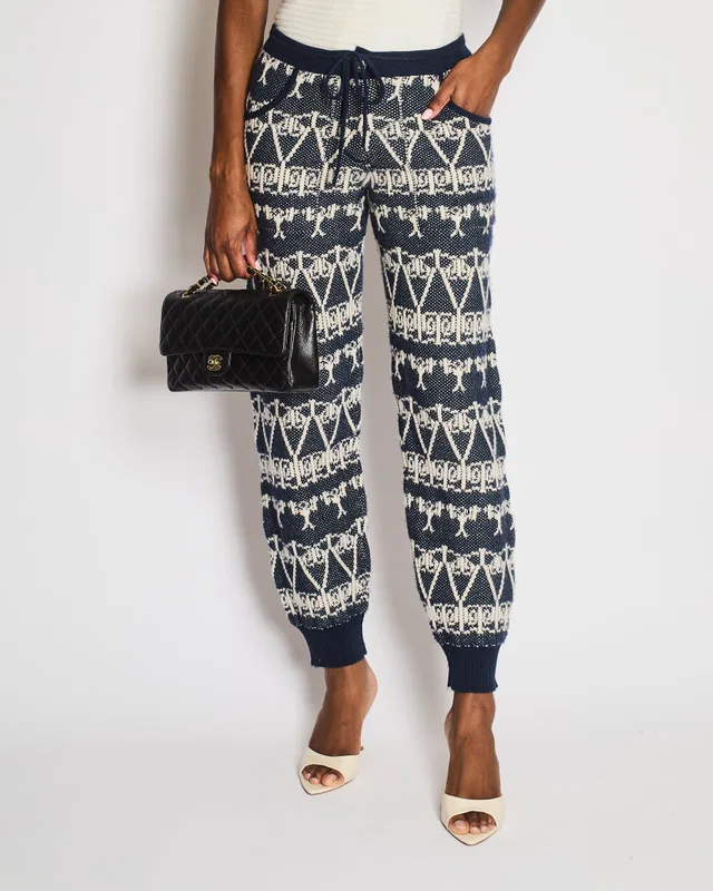 Chanel Cruise 2014 Navy and White Cashmere Knitted Trousers with Abstract Pattern and Silver and Blue… in White Cashmere from Sellier