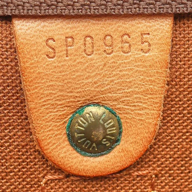 Louis Vuitton Monogram Keepall 55 Weekend Bag in Coated canvas from A Retro Tale, photo 8 of 9