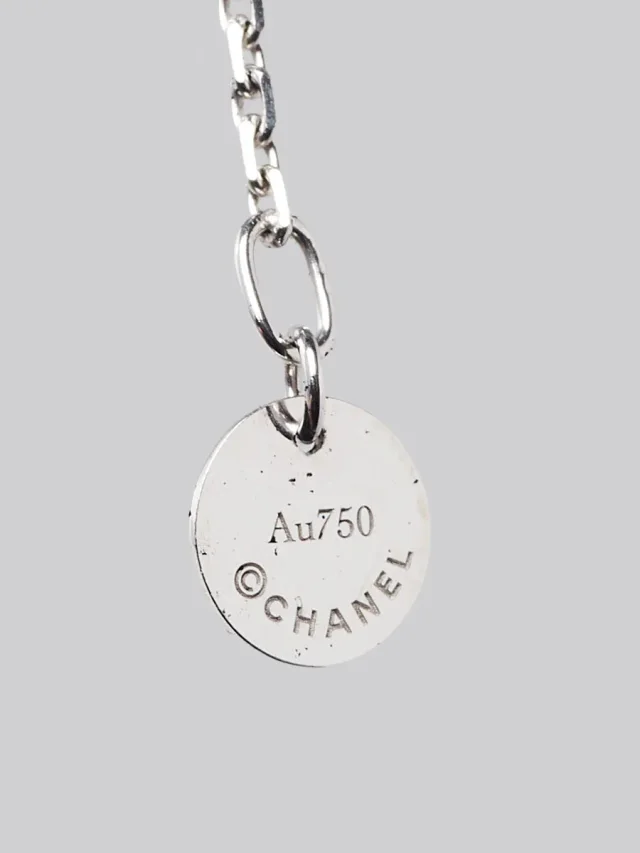 Chanel 18k White Gold Ceramic and Diamond Ultra Pendant Necklace in White Ceramic from Yoogis, photo 6 of 6