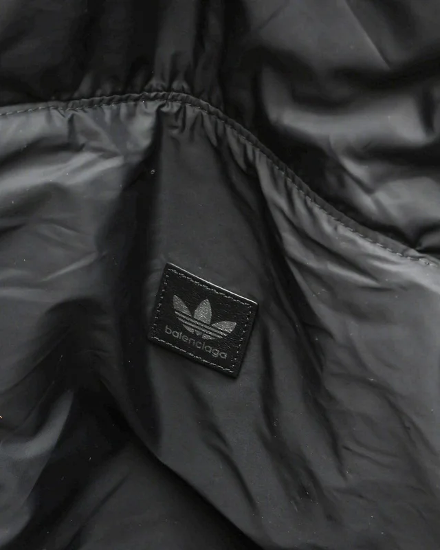 Balenciaga X Adidas Weekend Bag in Leather from A Retro Tale, photo 13 of 15