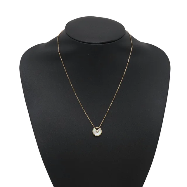 Amulette de Cartier Necklace 18K Yellow Gold in Yellow from GALLERY RARE, photo 2 of 2