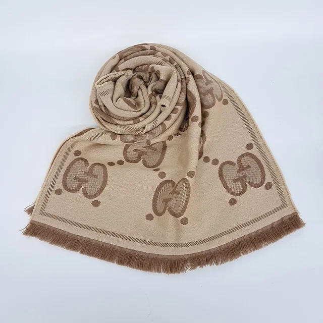 Gucci 구찌 GG 쟈가드 머플러 from GUGUS