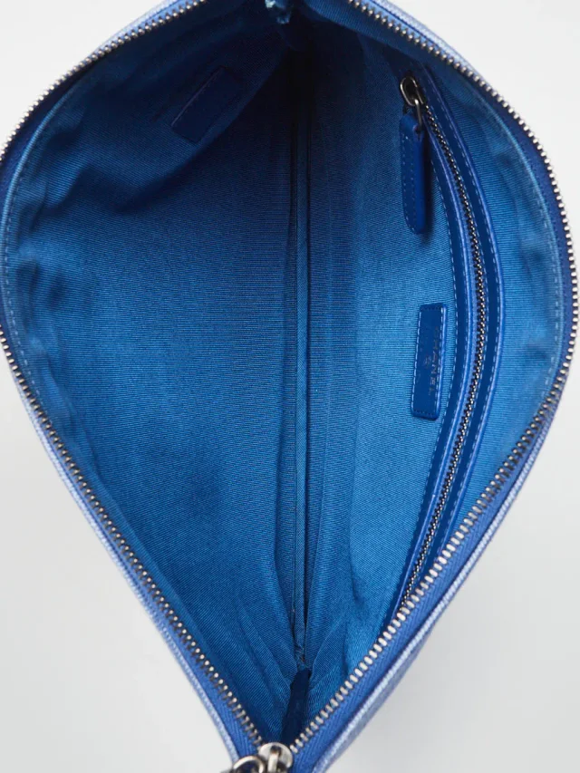 Chanel Blue/White Canvas La Pausa Medium O-Zip Case in White Canvas from Yoogis, photo 7 of 8