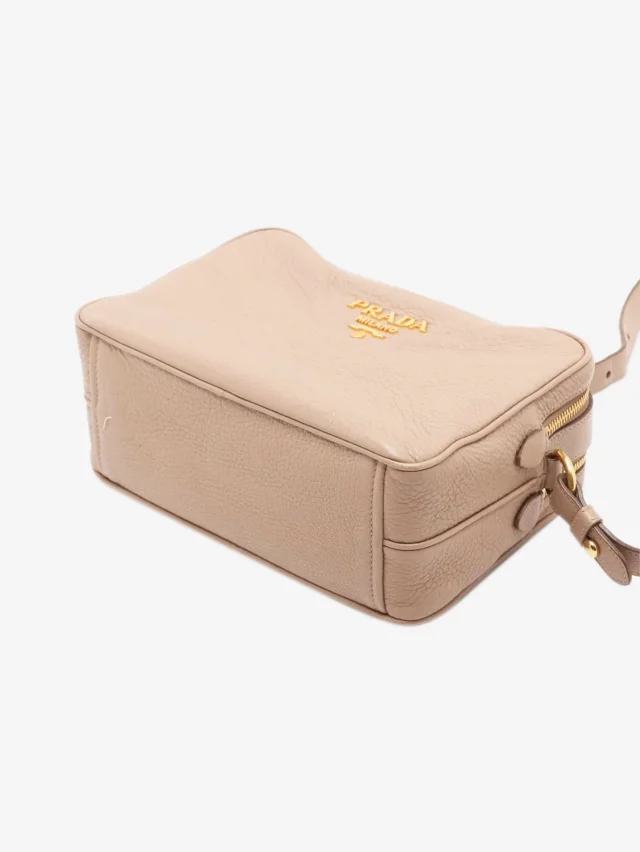 Prada Beige Vitello Phenix leather shoulder bag in Beige Leather from Sign of the Times, photo 3 of 11