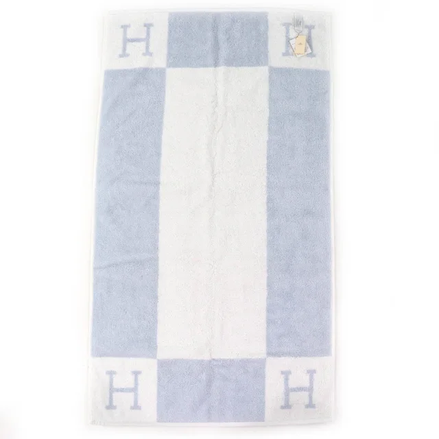 Hermès Avalon Baby Bath Towel Cotton Bath Towel in Blue Cotton from LuxUness, photo 3 of 7