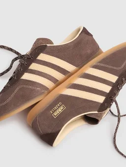 adidas Originals Low-top sneakers with lace-up fastening in 100% Cow, photo 3 of 6 from LUISAVIAROMA