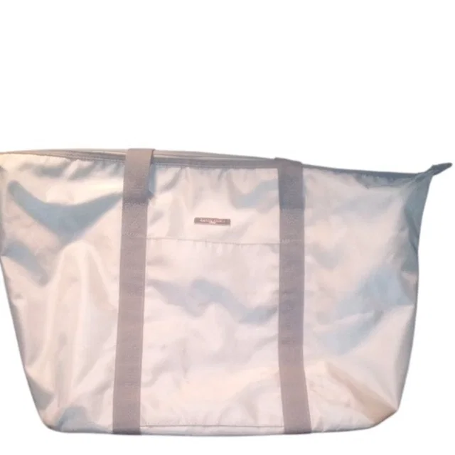 Giorgio Armani Parfums Blue/Green Tote Bag Guc in blue from Poshmark