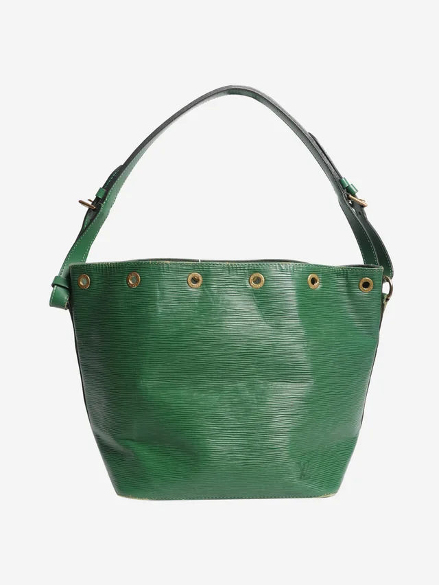 Louis Vuitton Green Noe Bucket bag in Epi leather in Green Leather from Sign of the Times