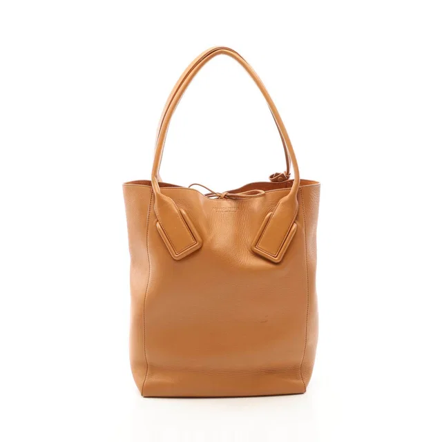 Bottega Veneta Basket Leather Tote Bag in Leather from LuxUness