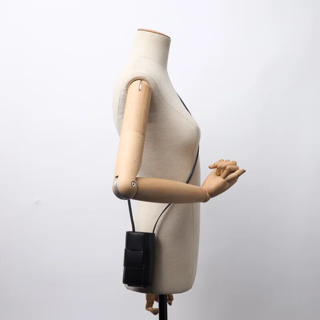 Bottega Veneta Mini Cassette Crossbody Bag in Woven leather from A Retro Tale, photo 7 of 7
