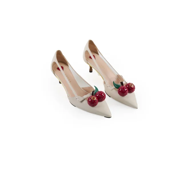 Gucci Cherry Pumps Size 35 White/Red in White Leather from The Purse Affair