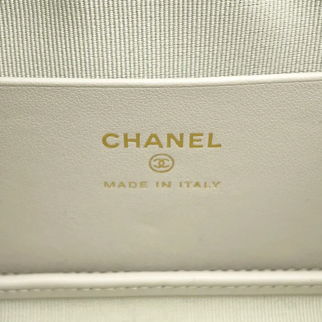 Chanel Timeless Classics Line ChainClutch Bag Light GrayAP4423 Caviar Leather in Caviar leather from GALLERY RARE, photo 12 of 13