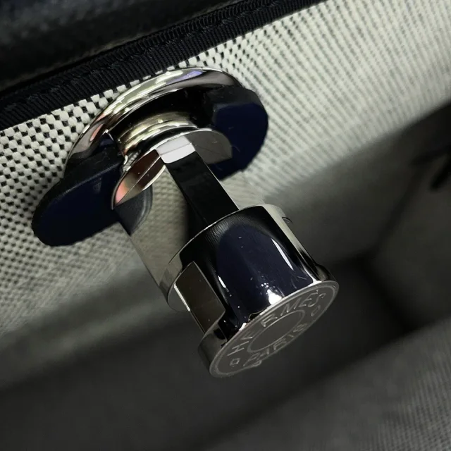 Hermès Herbag zip Blue Nuit/Black Toile HBerline Vache Hunter Leather Size PM in Black Leather from GALLERY RARE, photo 11 of 13