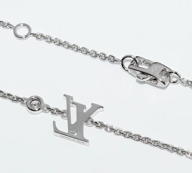 Idylle Blossom LV K18WG Pendant Necklace in Silver 18K White Gold from LuxUness, photo 3 of 3