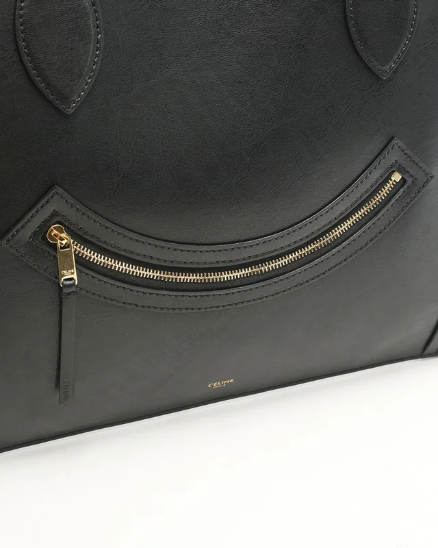 Celine Flat Cabas New Luggage Shoulder Bag in Leather from A Retro Tale, photo 6 of 9