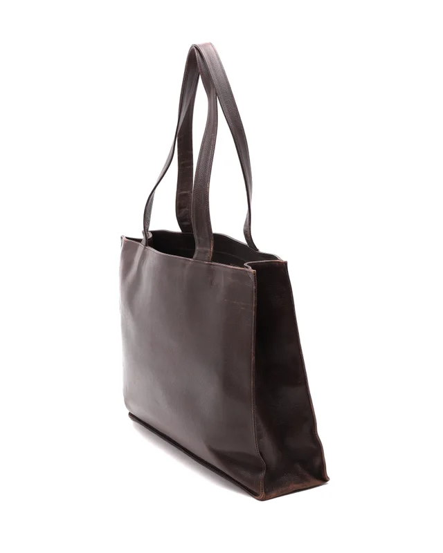 Chanel CC Caviar Tote Bag in Caviar leather from A Retro Tale, photo 3 of 14