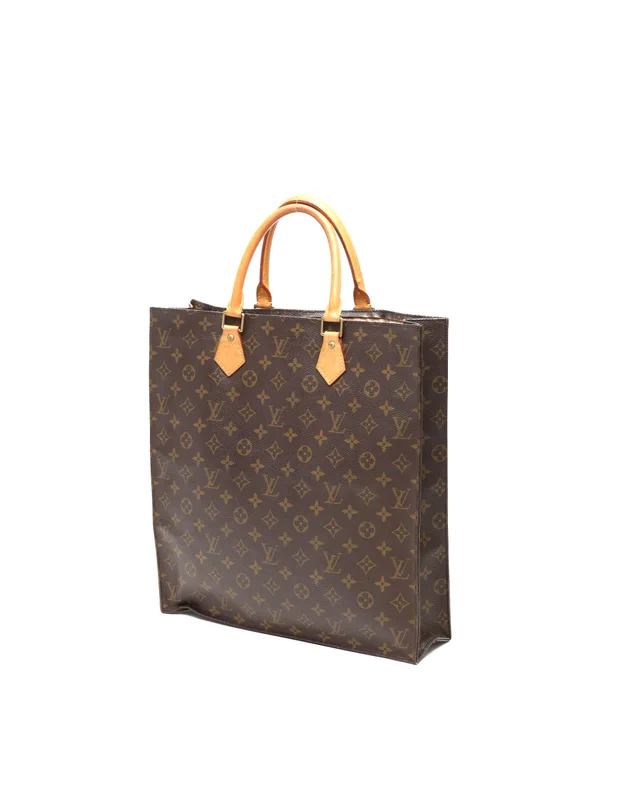 Louis Vuitton Monogram Sac Plat Bag in Coated canvas from A Retro Tale, photo 3 of 9