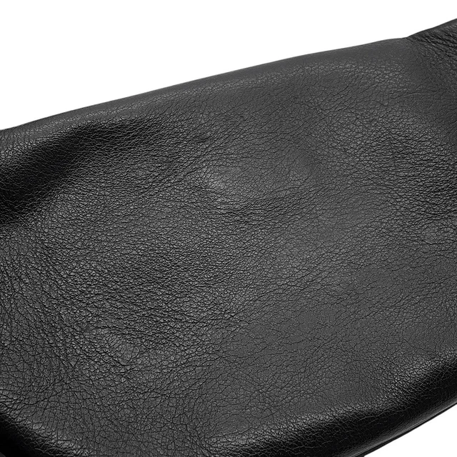 Balenciaga Everyday Waist Bag Black579617 Leather in Leather from GALLERY RARE, photo 11 of 17