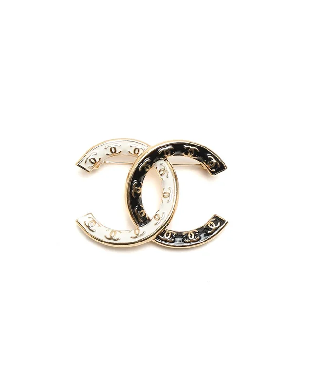 Chanel CC Brooch from A Retro Tale