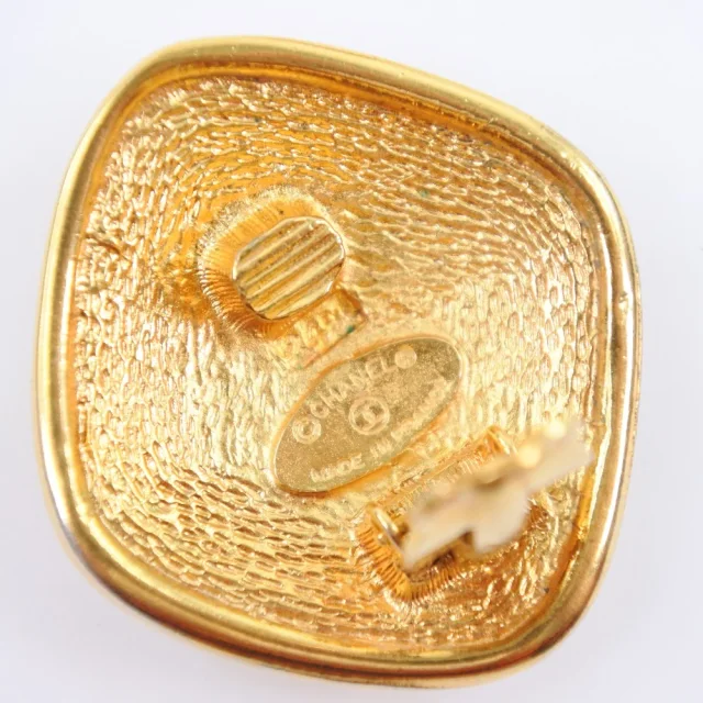 Chanel Coco Mark Vintage Earrings in Gold Gold-plated metal from LuxUness, photo 5 of 6