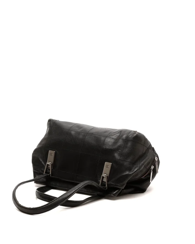 Chanel CC Choco Bar Tote Bag in Leather from A Retro Tale, photo 4 of 10