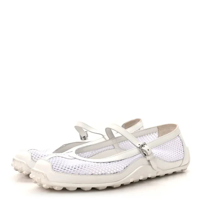 Hermès Crochet Knit Calfskin Kichu Ballet Flats 39 White in White Calfskin from FASHIONPHILE, photo 4 of 9