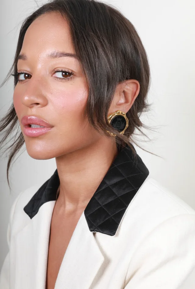 Fendi Gold and Black Vintage Circle Clip-On Earrings with Logo in Black Resin from Sellier, photo 4 of 5