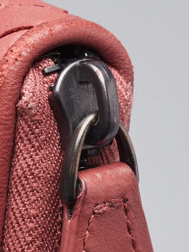 Bottega Veneta Appia Intrecciato Woven Nappa Leather Zip Wallet in Nappa leather from Yoogis, photo 7 of 8